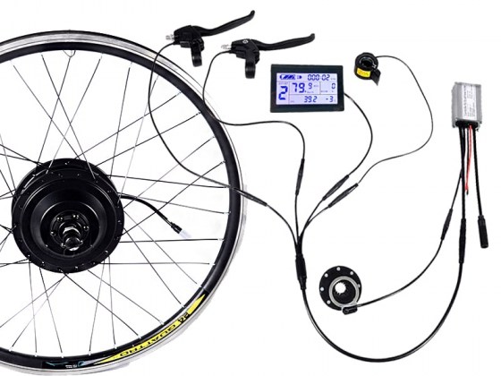xf15R-LCD3-min